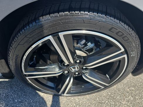 Used 2023 Honda Accord Sport image 32