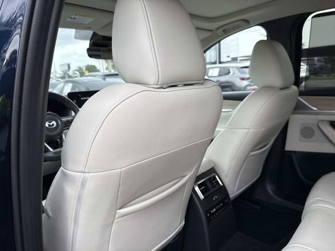 Used 2025 MAZDA CX-90 3.3 Turbo S w/ Premium Package image 16