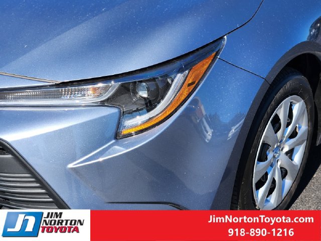 Used 2026 Toyota Corolla LE FWD image 10