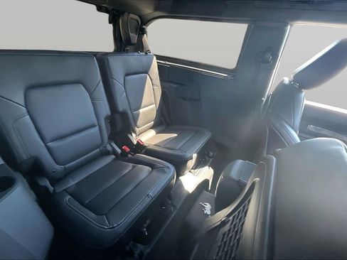 Certified 2025 Ford Bronco Badlands AWD/4WD image 26