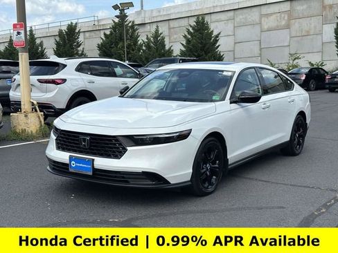 Certified 2025 Honda Accord SE image 4