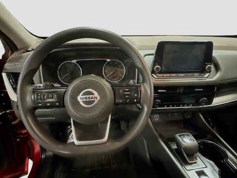 Used 2021 Nissan Rogue SV image 13