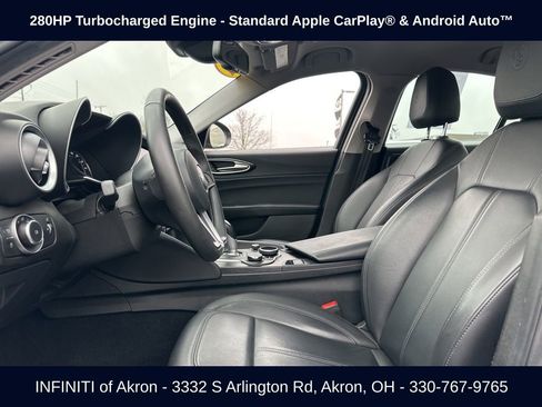Used 2018 Alfa Romeo Giulia AWD image 38