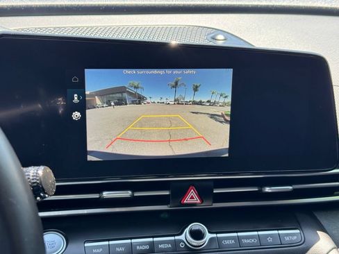 Used 2023 Hyundai Elantra SEL w/ Convenience Package FWD image 17