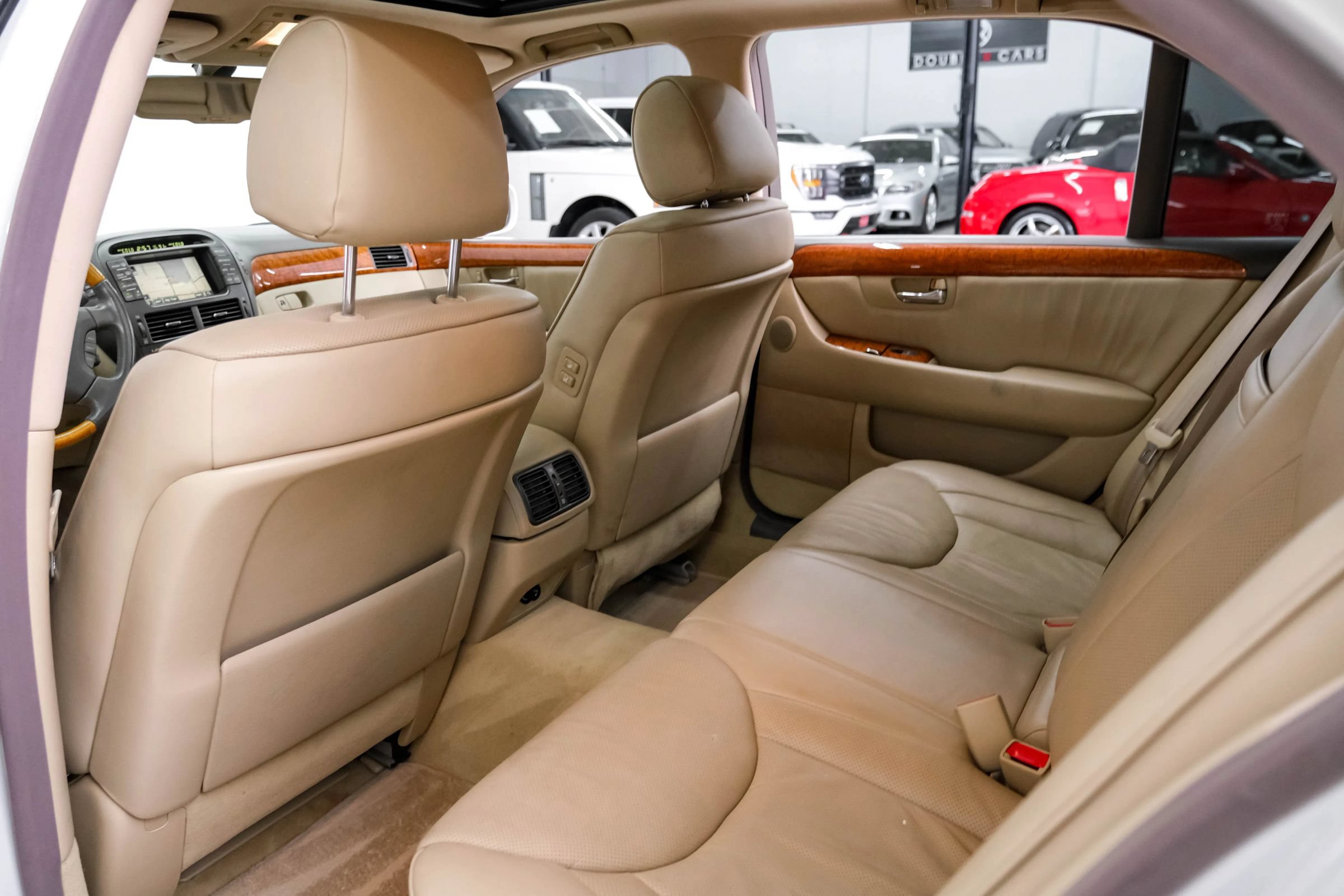 Used 2006 Lexus LS 430 w/ Modern Luxury Pkg RWD image 40