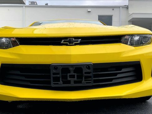 Used 2016 Chevrolet Camaro LT w/ Technology Package image 32