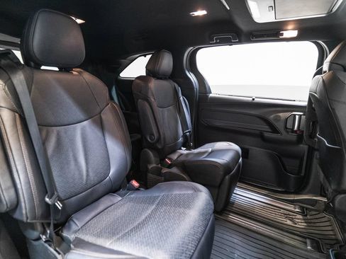 Certified 2026 Toyota Sienna Limited AWD/4WD image 38