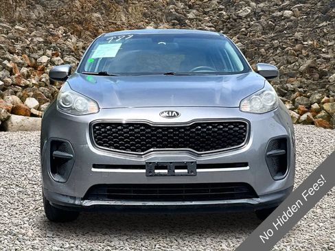 Used 2018 Kia Sportage LX FWD image 2