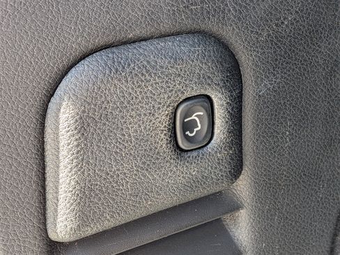 Used 2018 Jeep Grand Cherokee Altitude image 14