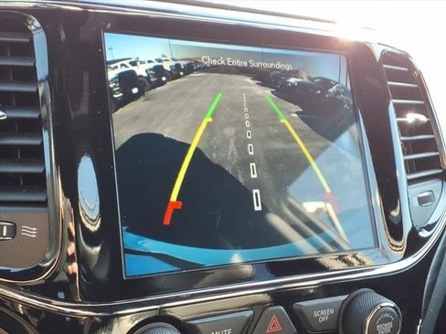 Used 2021 Jeep Grand Cherokee Laredo X image 13