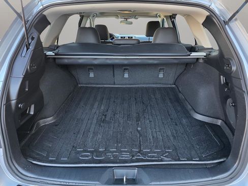 Used 2015 Subaru Outback 2.5i Limited image 14