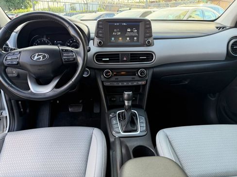Used 2018 Hyundai Kona Limited image 33