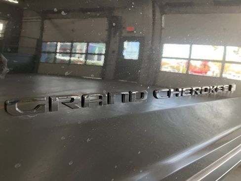 New 2025 Jeep Grand Cherokee L Altitude image 15