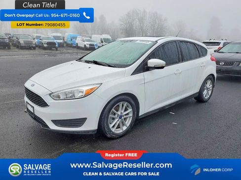 Used 2015 Ford Focus SE image 1