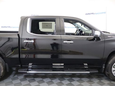 New 2026 Chevrolet Silverado 1500 LTZ w/ LTZ Premium Package AWD/4WD image 4
