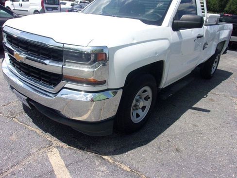 Used 2017 Chevrolet Silverado 1500 W/T w/ Trailering Package RWD image 3