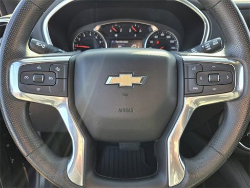 Used 2022 Chevrolet Blazer LT image 25