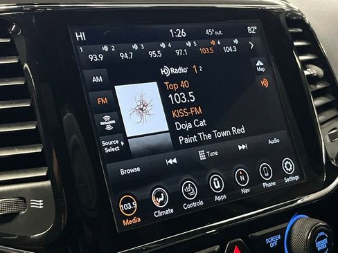 Used 2020 Jeep Grand Cherokee Altitude image 25