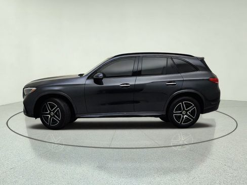 Used 2024 Mercedes-Benz GLC 300 4MATIC image 14