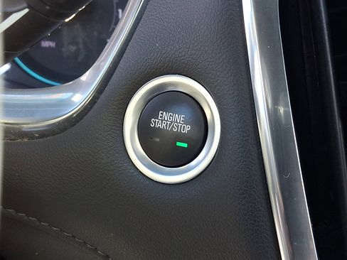 Certified 2023 Chevrolet Traverse LT w/ LPO, Floor Liner Package image 22