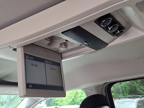 Used 2013 Dodge Grand Caravan Crew w/ Entertainment Group 1 image 13