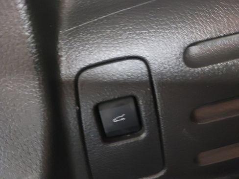 Used 2014 Ford Edge Sport w/ Driver Entry Package image 30