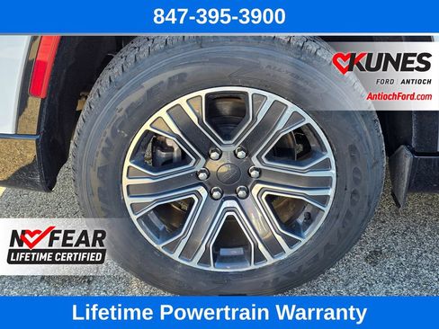 Used 2024 Jeep Wagoneer L Series II w/ Flexible Seating Group AWD/4WD image 10
