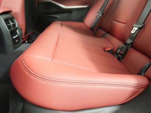 New 2026 BMW 330i Sedan w/ M Sport Package RWD image 14