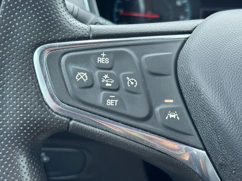 Used 2020 Chevrolet Equinox LS FWD image 17