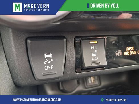 Used 2024 Toyota RAV4 XLE w/ Convenience Package AWD/4WD image 34