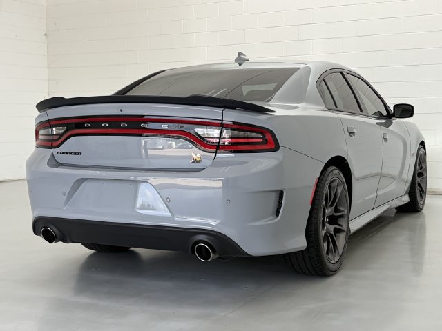 Used 2022 Dodge Charger Scat Pack RWD image 7