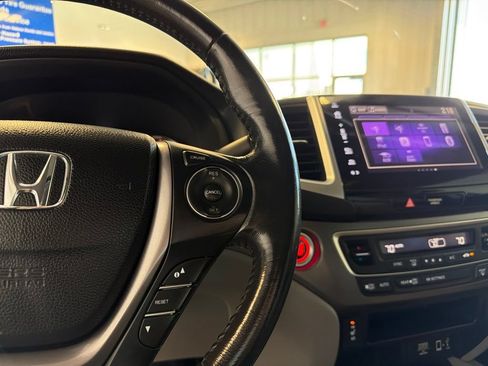 Used 2019 Honda Ridgeline RTL-T image 18