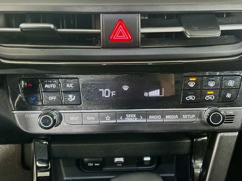 Used 2025 Kia Seltos S image 24