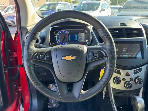 Used 2015 Chevrolet Trax LT w/ LPO, Cargo Package image 13