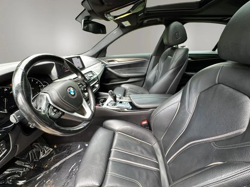 Used 2018 BMW 530i RWD image 13