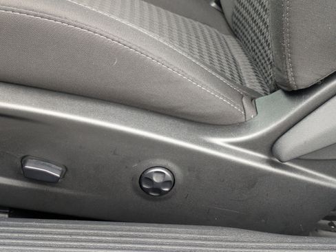 Used 2019 Dodge Challenger R/T w/ Blacktop Package image 19