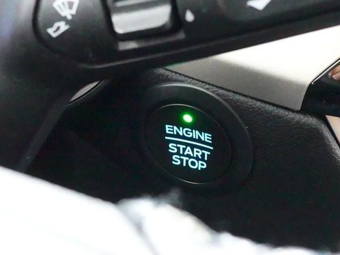 Used 2020 Ford Escape SEL FWD image 18