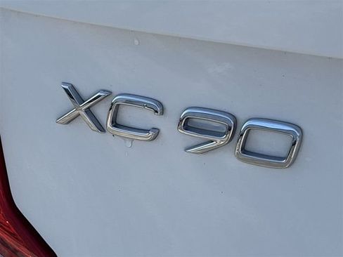 Used 2023 Volvo XC90 T8 Plus AWD/4WD image 28