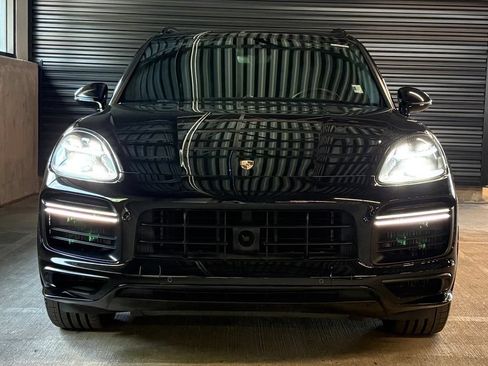 Used 2019 Porsche Cayenne Turbo AWD/4WD image 6