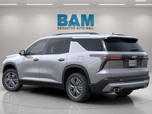 New 2026 Chevrolet Traverse LT w/ Driver Confidence Package image 6