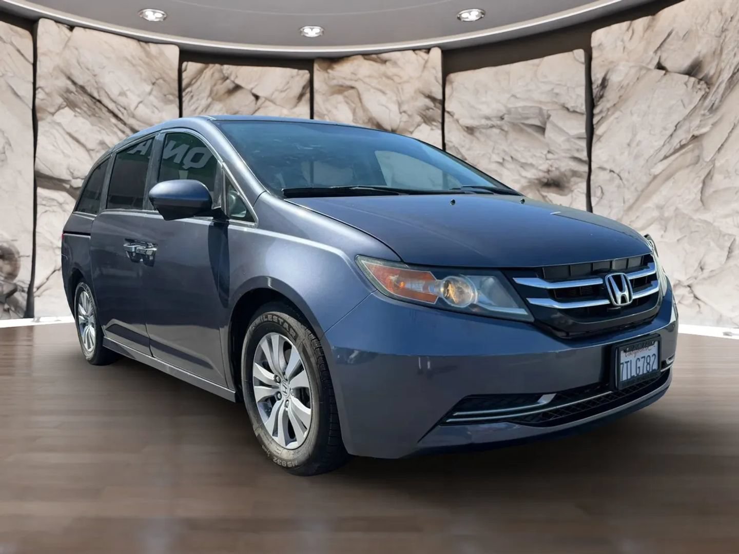 Used 2016 Honda Odyssey SE image 3