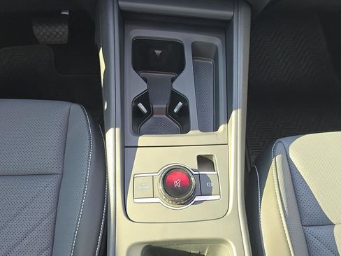 New 2026 Volkswagen Tiguan SE image 13