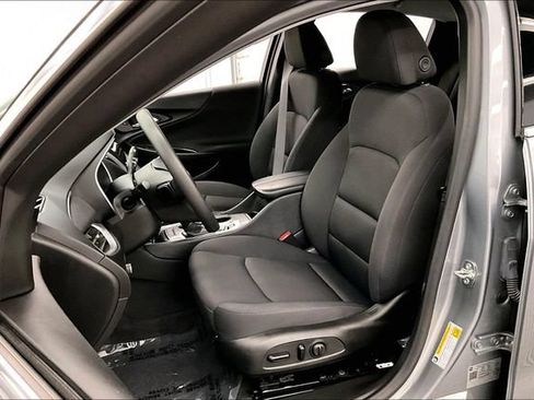 Used 2023 Chevrolet Malibu LT FWD image 23