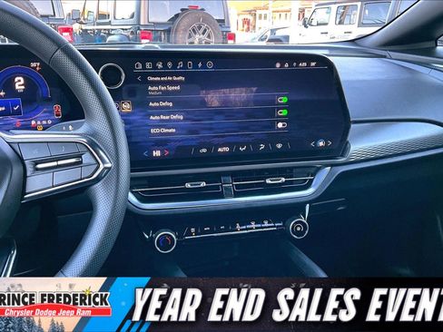 Used 2025 Chevrolet Equinox EV LT image 6