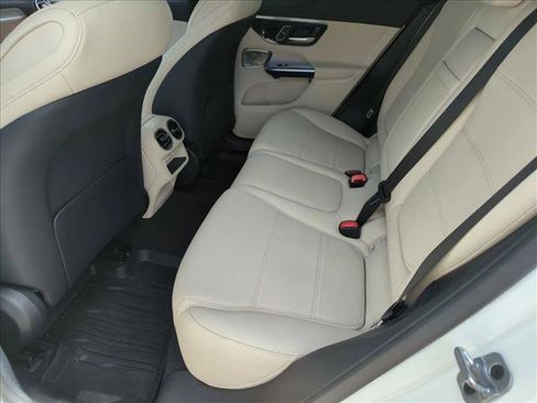 Used 2023 Mercedes-Benz GLC 300 4MATIC image 18