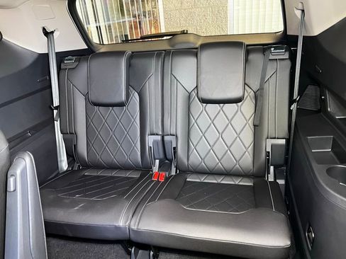 Used 2025 Volkswagen Atlas SEL Premium R-Line image 44