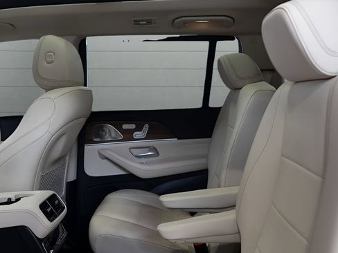 Used 2023 Mercedes-Benz GLS 450 4MATIC w/ AMG Line Exterior image 51