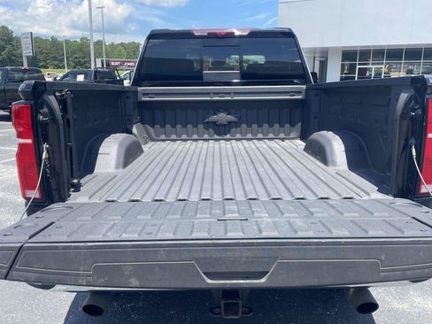 Certified 2025 Chevrolet Silverado 2500 LTZ w/ LTZ Premium Package AWD/4WD image 6