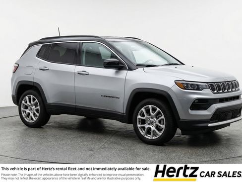 Used 2025 Jeep Compass Limited AWD/4WD image 1