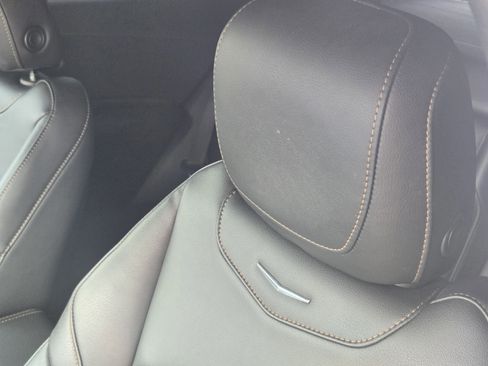 Used 2023 Cadillac XT4 Sport w/ Enhanced Visibility Package image 12